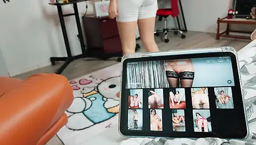 Stepsis Photoshoot Turned Into Blowjob!