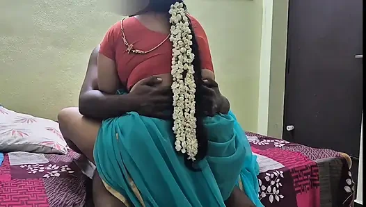 Моя сексуальная соседская жена дези в сари и красной блузке дрочит и скачет на моем члене, секс