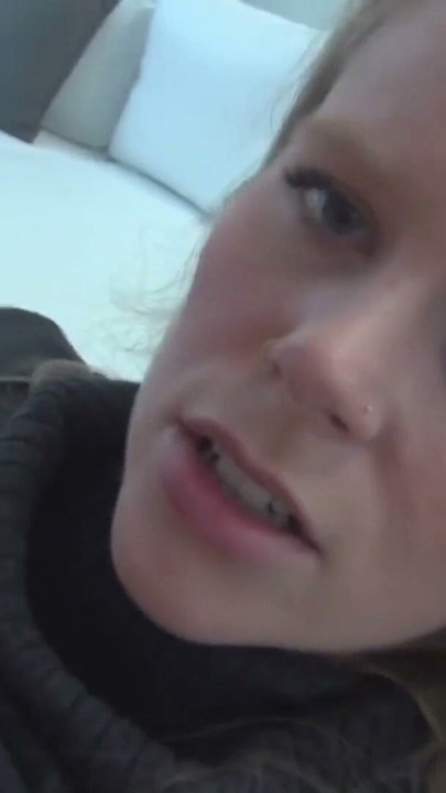 Spermageile Blondine fickt alten Knacker | Clip 3