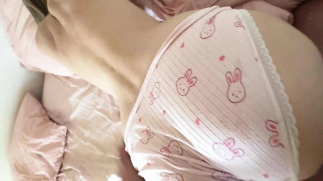 My Boyfriend Thinks He Is Woodman and Wakes Me up to Fuck