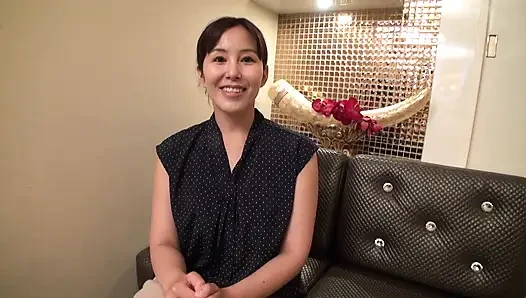 Istri super peras susu k-cup, megumi, 42 tahun