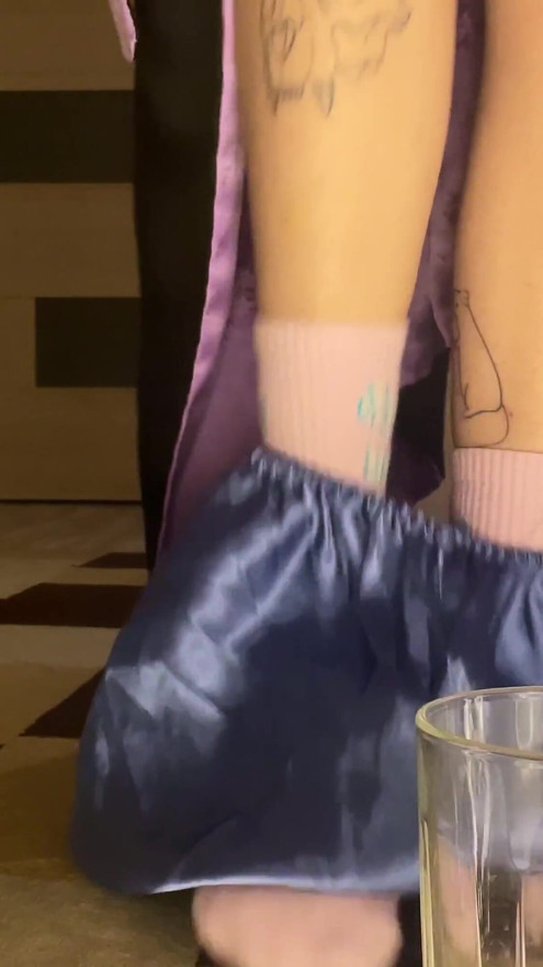 Eva Divas Pee in a Glass
