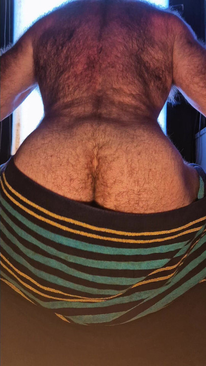 Hairy ASS towel reveal