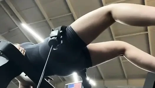 Jucielussie playing with herself in the gym