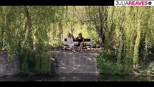 Крошка-блондинка наслаждается глубоким трахом после того, как отсосала член, глубокая глотка