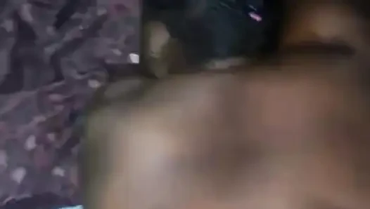 Aku ngentot sahabat anakku sendiri waktu keluargaku lagi nggak di rumah