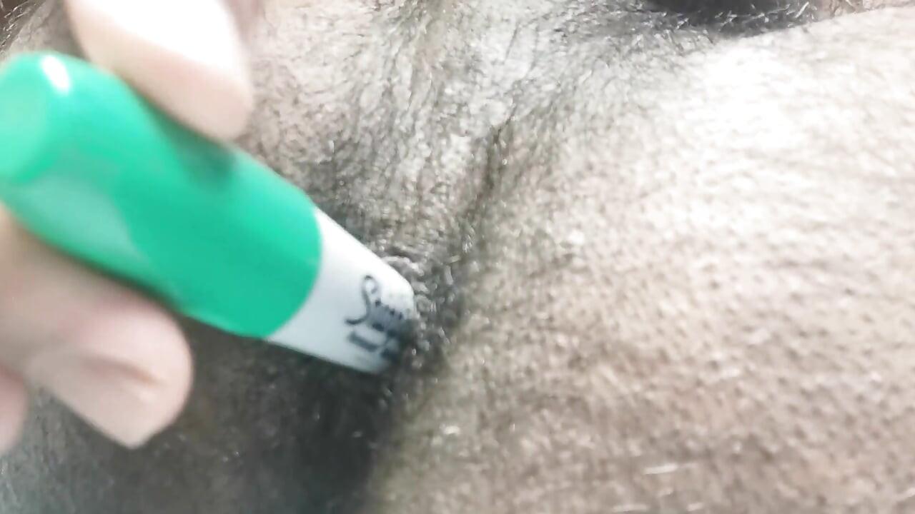 Mega Sharpie把我的屁股插进去