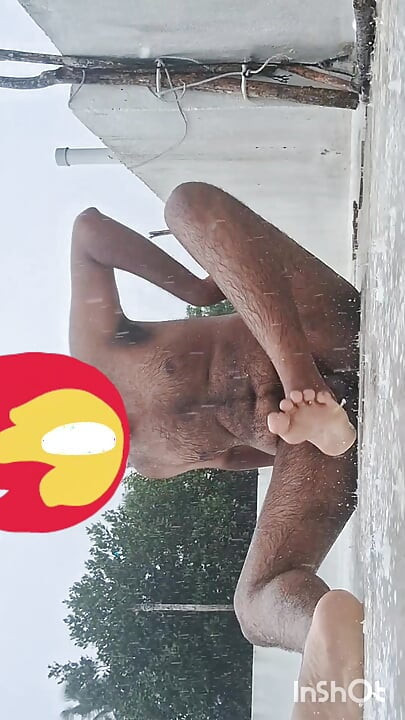 Mallu Man Nude Masturbation In Rain