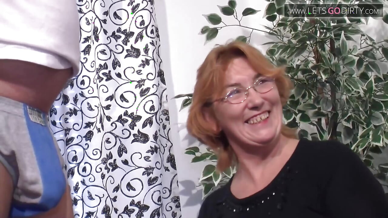 Un cuplu de 50 de ani se fute cu un străin