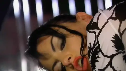 Memek dan pantat cewek nakal asia bertato dientot habis-habisan sampai dicrot di dalam