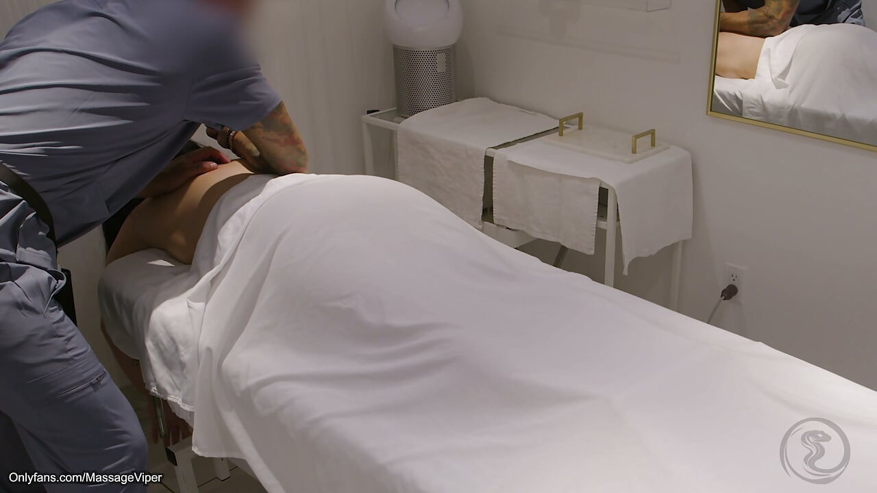 Legitim massageklient får en lykkelig slutning