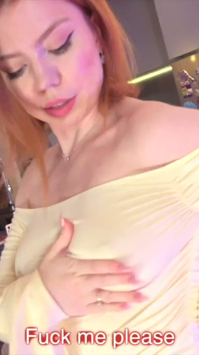 Kendi porno sinemamı açabilirim! Porno koleksiyonuma göz at! | Klip 2