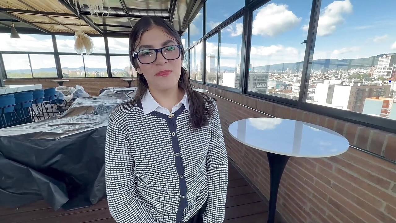 Engineer gets a big fuck from the architect to calm her anger and receive the work