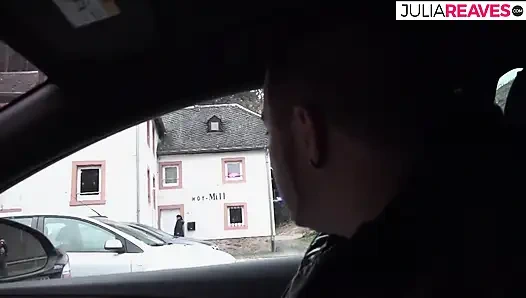 Шлюшка ест сперму после отсоса и скачки на хуище