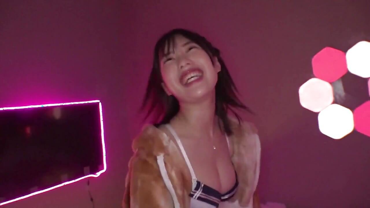 Part 2: Spring in Full Bloom! Crystal-clear Beauty Fucks with Face-riding Deep Throat, Quivering and Spasming