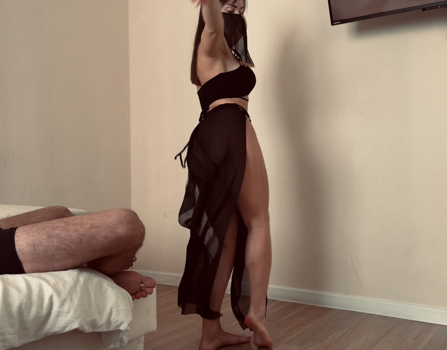 Иногда приходится танцевать. Разве это красиво?