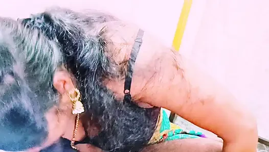 Pembantu india dengan kain sree yang cantik ngentot di rumah pembantunya