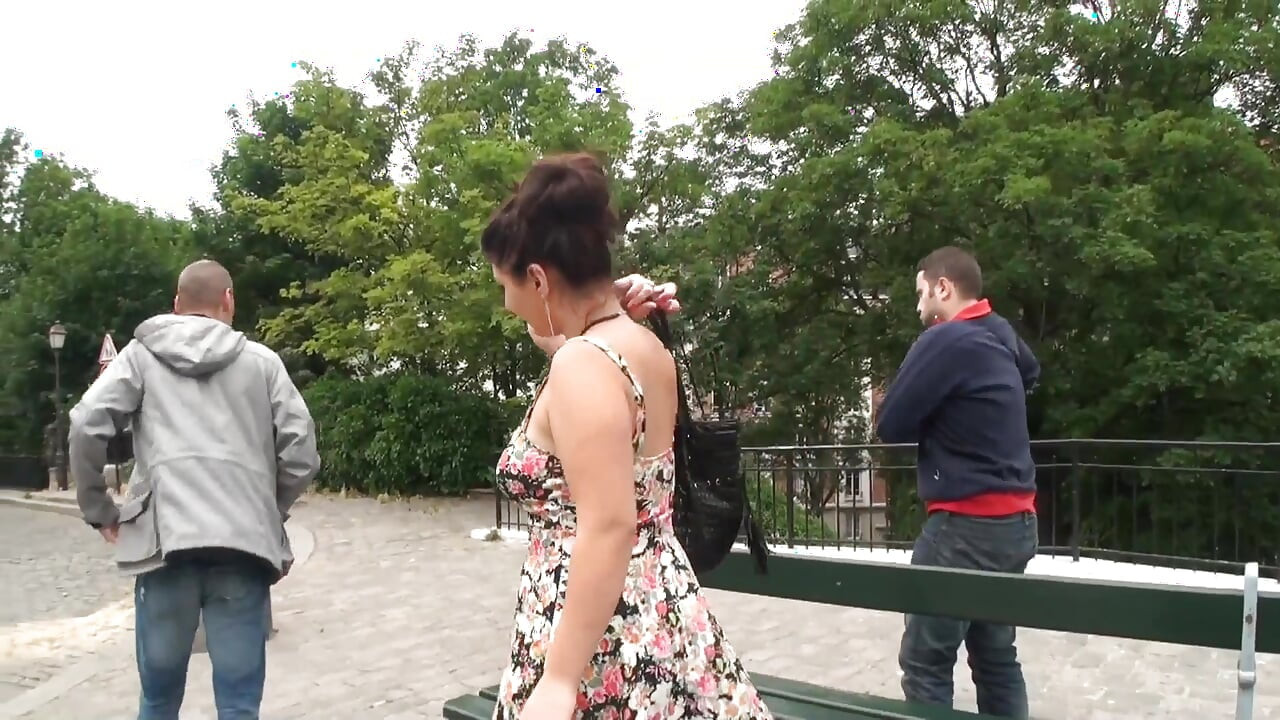 BBW threesome