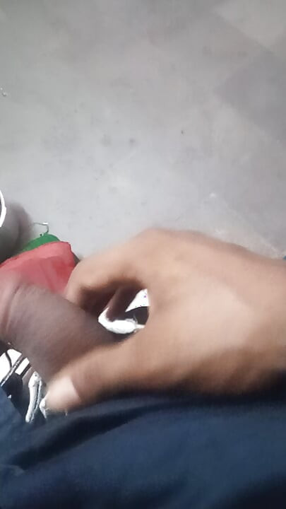Eu fodi uma garota e voltei para ver meu pau sua atualização