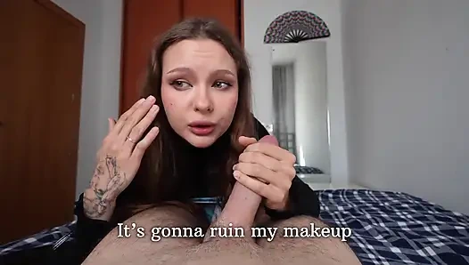 Üvey annem sessizliğim için teşekkür ediyor