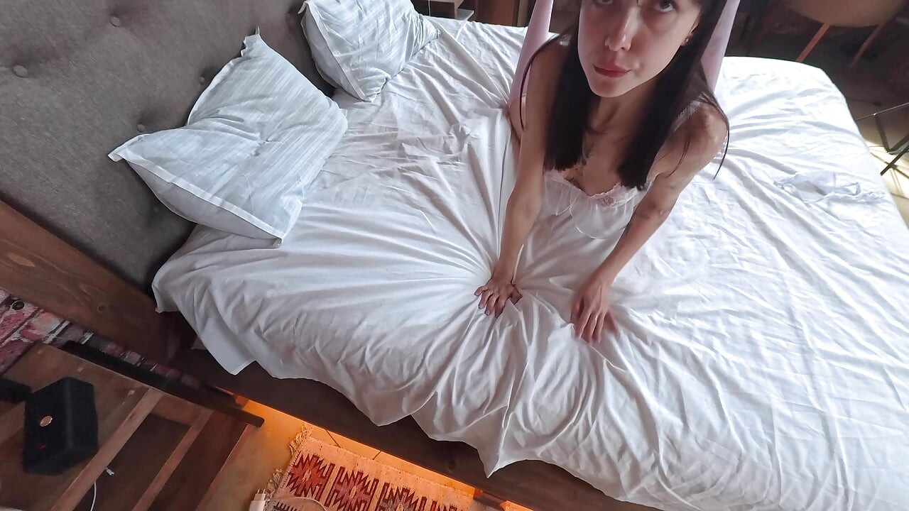 Morning Anal. Sweet Moans - Bella Hex