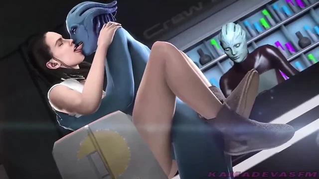 Rey gets pounded by Liara (futa)