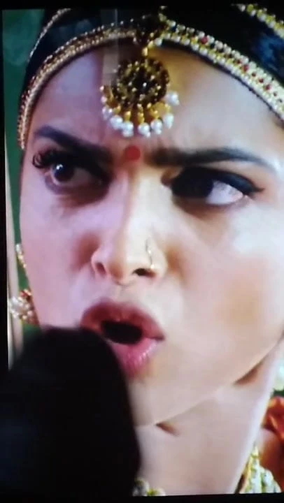 Deepika open mouth cum tribute