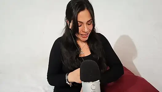 Asmr Kiss, aku menggigit dan membela telingamu
