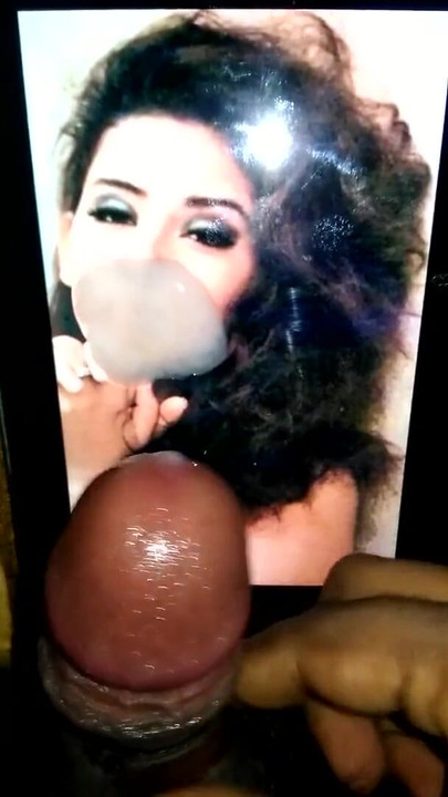 Jaw-dropping moment from "horny cum tribute to the mast maal Manisha Koirala"