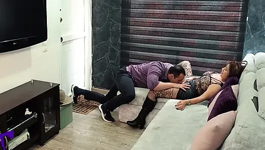 Istri hot latina yang lagi sange mengaku selingkuhnya dicrot di dalam sama suaminya dan memeknya dijilat sampai dicrot di dalam