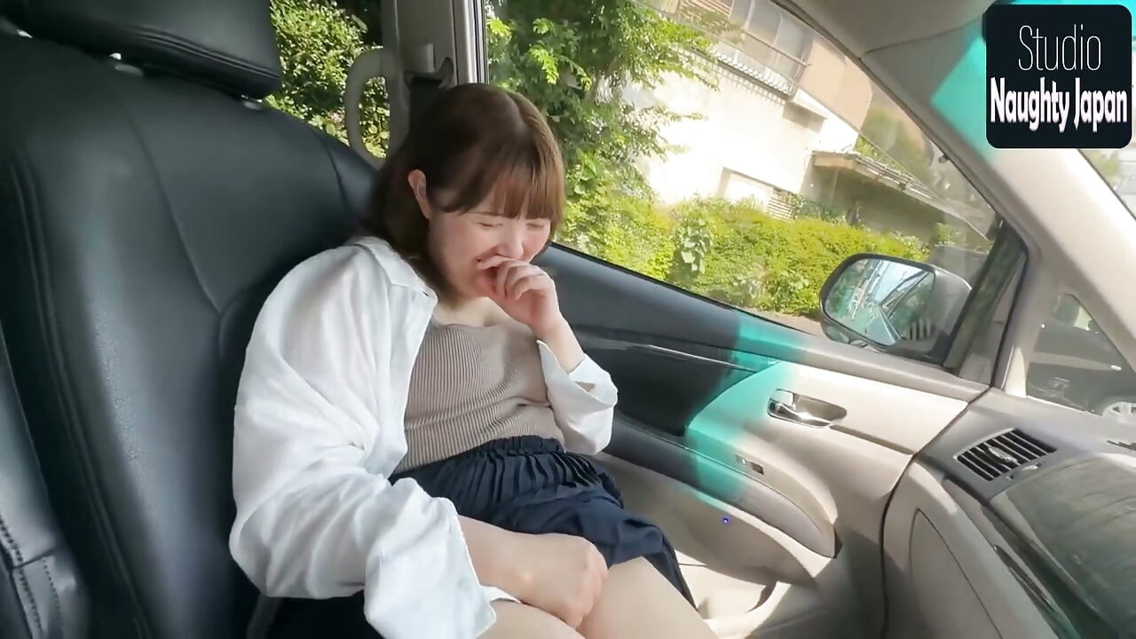 Mooie getrouwde vrouw herenigd na zo lang - pijpen in het openbaar en kletsnat op het moment dat we de auto pakken