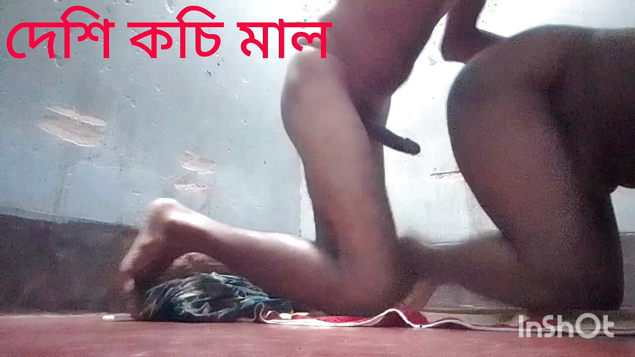 Bengali nas gets alone and out as much as she wants and then squeezes her milk out.