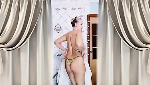 Горячая домохозяйка Лукерия. Развлечение с флиртом.