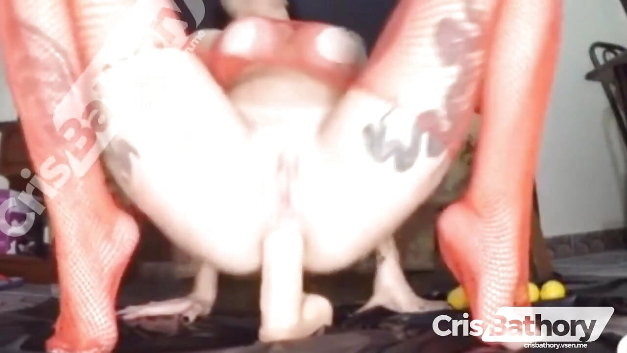 玩弄我的緊屁眼和小穴