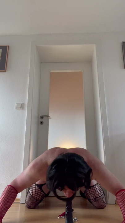 Whore and Bitch Claudia - Waiting for an real cock | Clip 1
