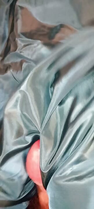 Her puffercoats need some creamy cum