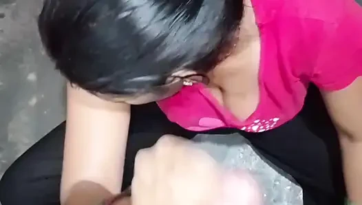 Water came out of the hand of brother-in-law's penis, desi sexy video, sexy video, sex video.