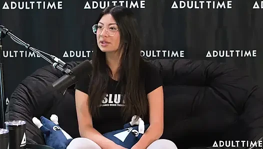 Cami strella selamat dari sekte, ketenaran tiktok, dan non-monogami | Podcast Khusus Orang Dewasa