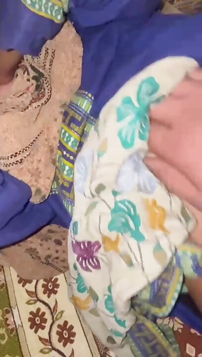 प्यारी ताज़ा चूत