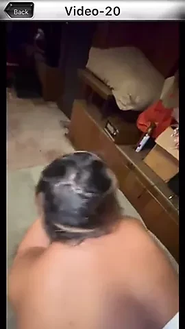 当我的叔叔给她打电话时操我的阿姨
