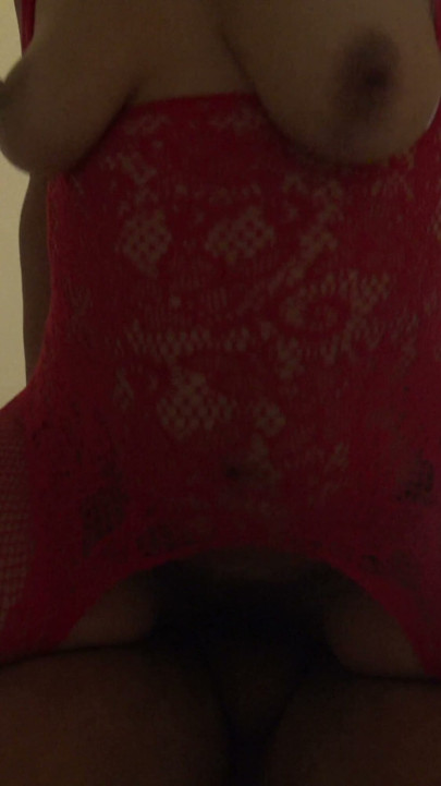 Esposa Cuckold Canadense Francesa Peluda Leva Gozada Enorme | Clipe 2