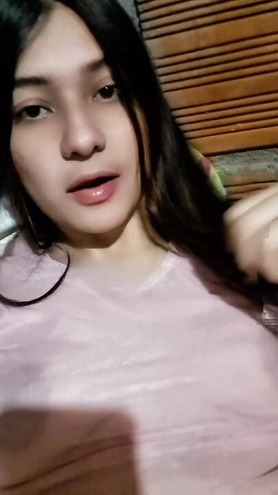 वीडियो कॉल में कोलंबियाई ने अपने सौतेले बेटे के साथ स्पर्श किया