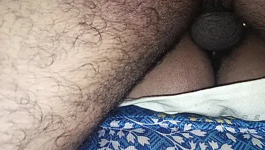 Evli üvey kız kardeşle derin sikiş