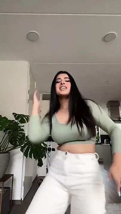 Szexi indiai tiktok baba 3
