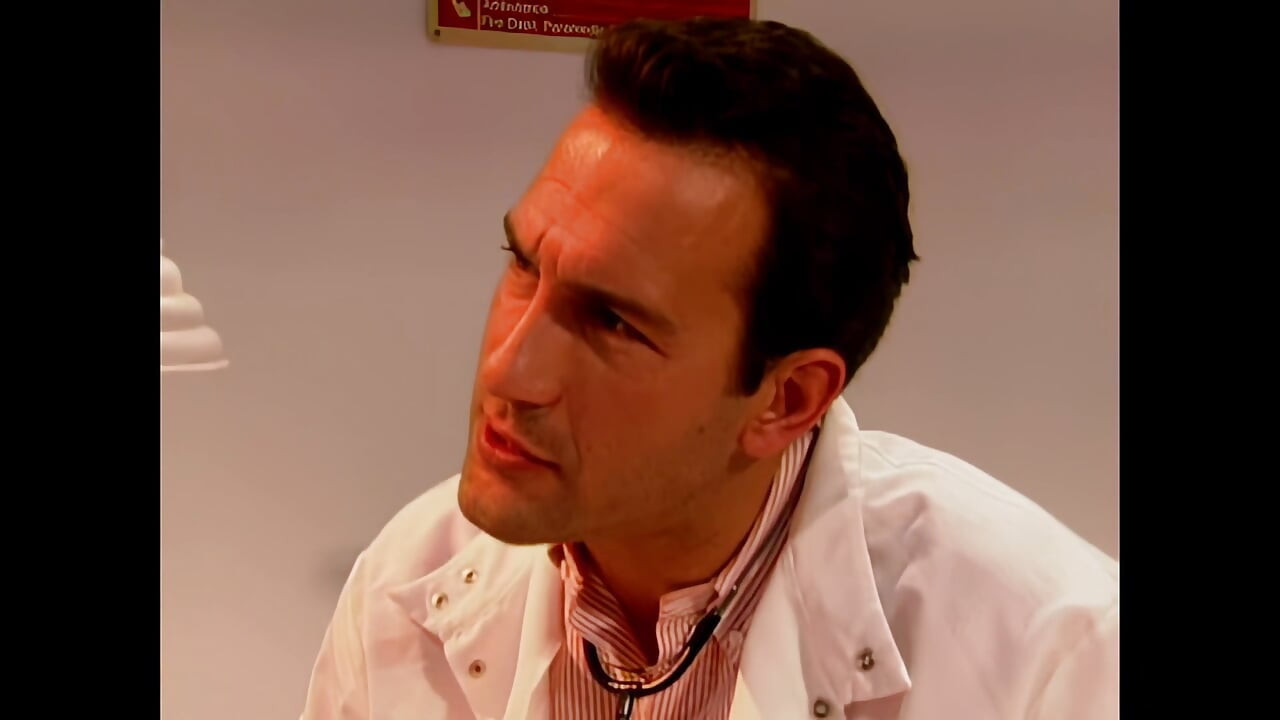 Tommi Rose: idealny tyłek dla szczęśliwego lekarza