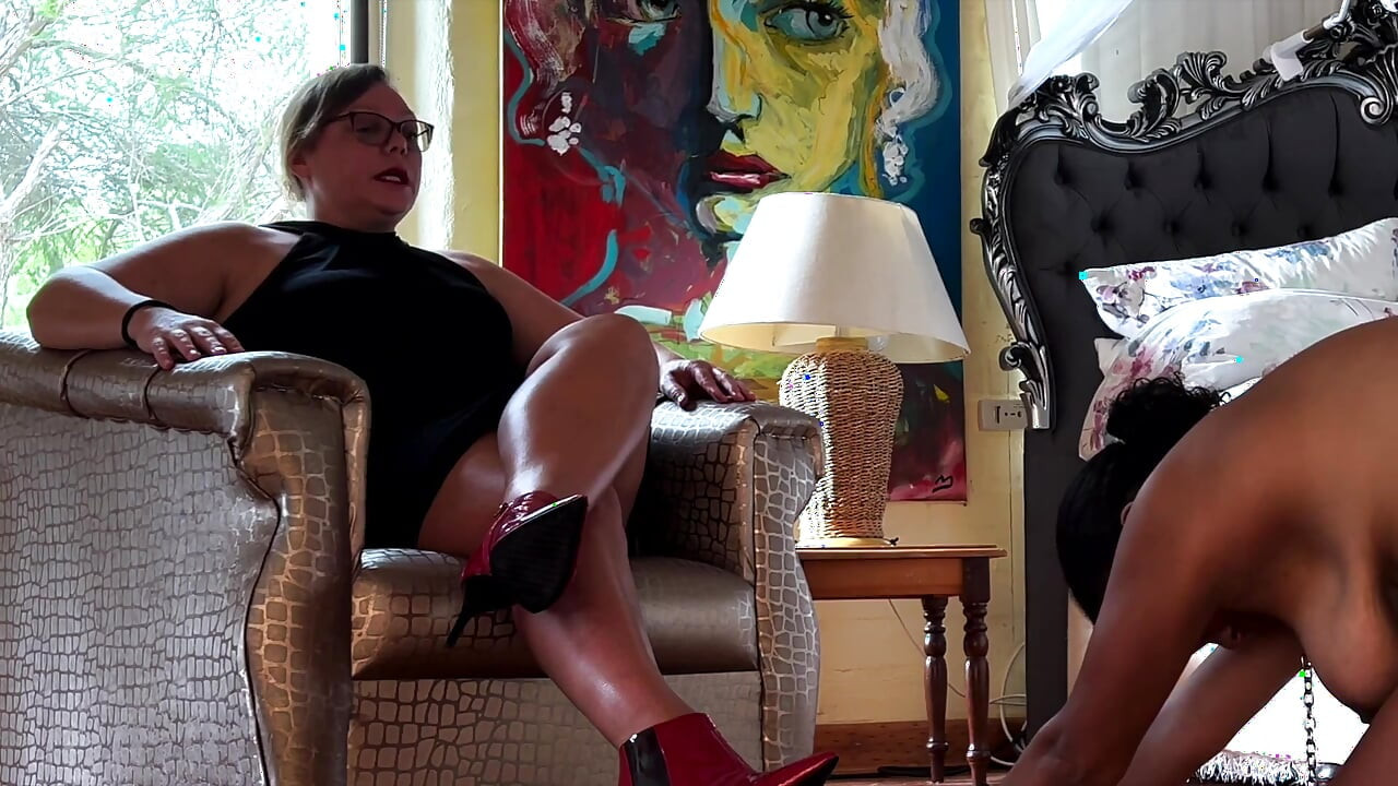 Dominatrix Mistress April - Rose Garden Part 3