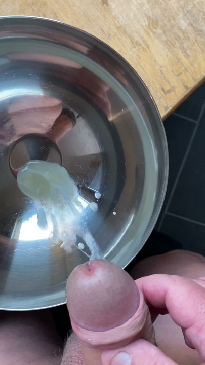Cumshot in a metal bow