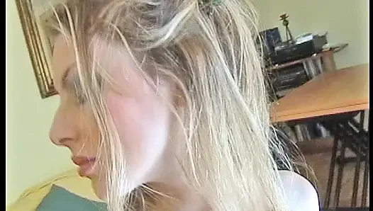 Alice Beautifull Strip