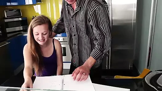 Memek marissa mae si pelacur yang hampir cukup umur dientot