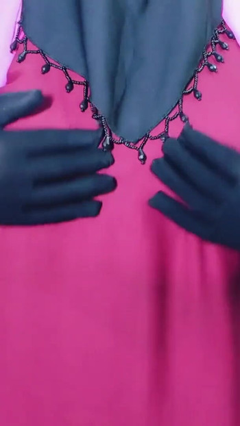 Hidžabi ženu jako jebe njen polu brat | Klip 1